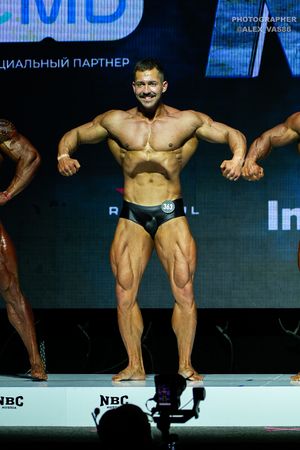 CLASSIC PHYSIQUE +178